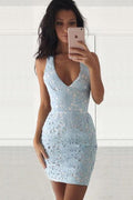 Deep V-Neck Sleevelss Short Light Lace Homecoming Dress