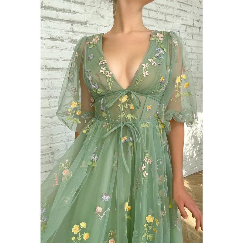 Sexy V-neck Half Sleeves Embroidery Lace Prom Dress with Pockets