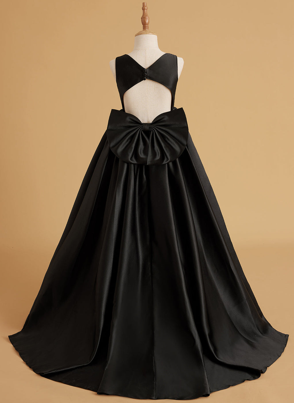 Ball-Gown/Princess Satin Sweep Train Flower Girl Dress
