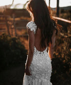 Elegant V-neck Sleeveless Mermaid Wedding Dresses with Lace