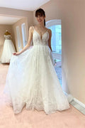 Elegant Long A-line V-neck Tulle Backless Lace Wedding Dresses