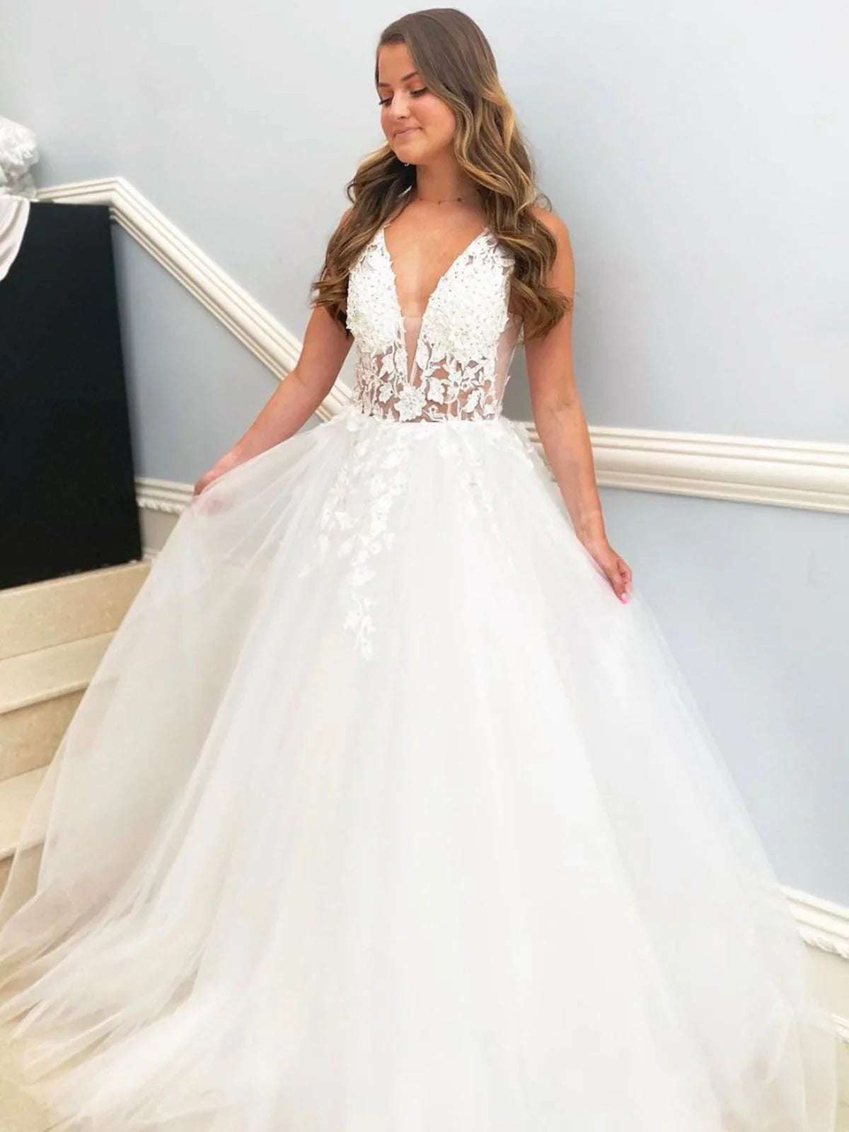 Elegant Long A-line V Neck Tulle Lace Floral Wedding Dresses