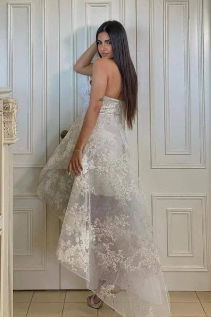 Fabulous A-Line Lace Sweetheart Sleeveless  Wedding Dress With Appliques