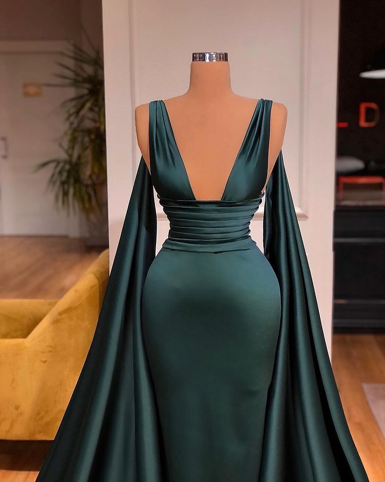 Glamorous Deep V-Neck Long Ball Dresses Mermaid Prom Dress With Ruffles Sleeveless