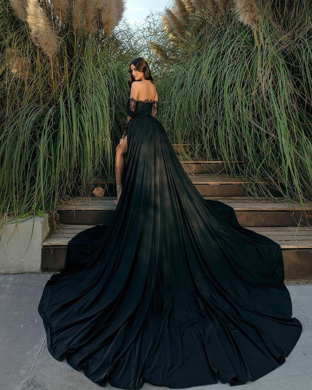 Glamorous Long Black Off-the-shoulder Lace Split Evening Dress With Slit