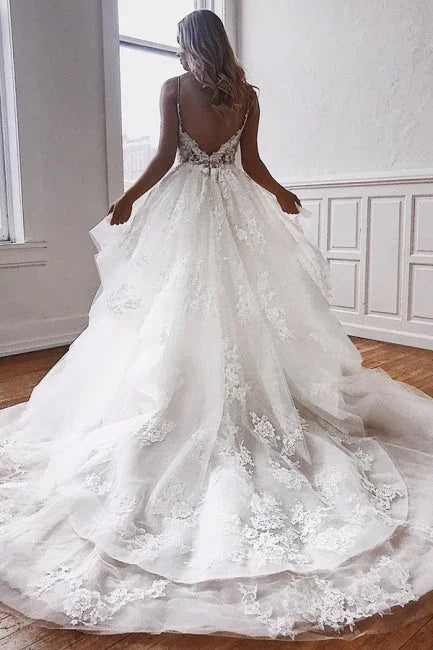 Glamorous Spaghetti-Straps Lace Appliques Tulle A-Line Wedding Dresses