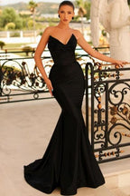 Gorgeous Column Satin Sweetheart Sleeveless Black Prom Dresses