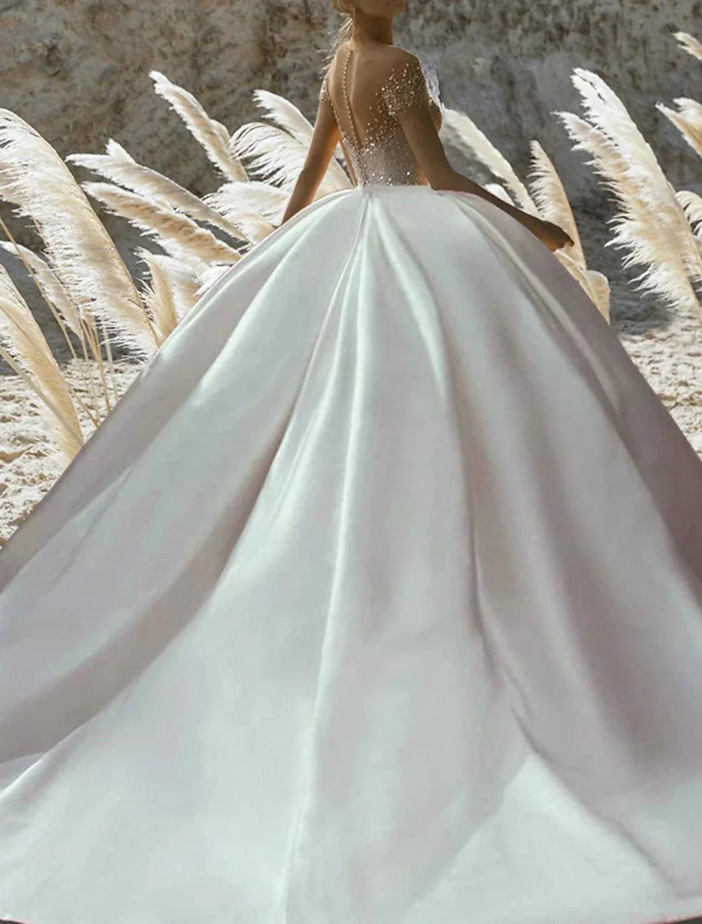 Engagement Formal Wedding Dresses Ball Gown Off Shoulder Short Sleeve Chapel Train Satin Bridal Gowns With Solid Color