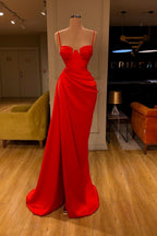 Modern Stunning Round Cup High split Red Prom Dress Spaghetti Strap