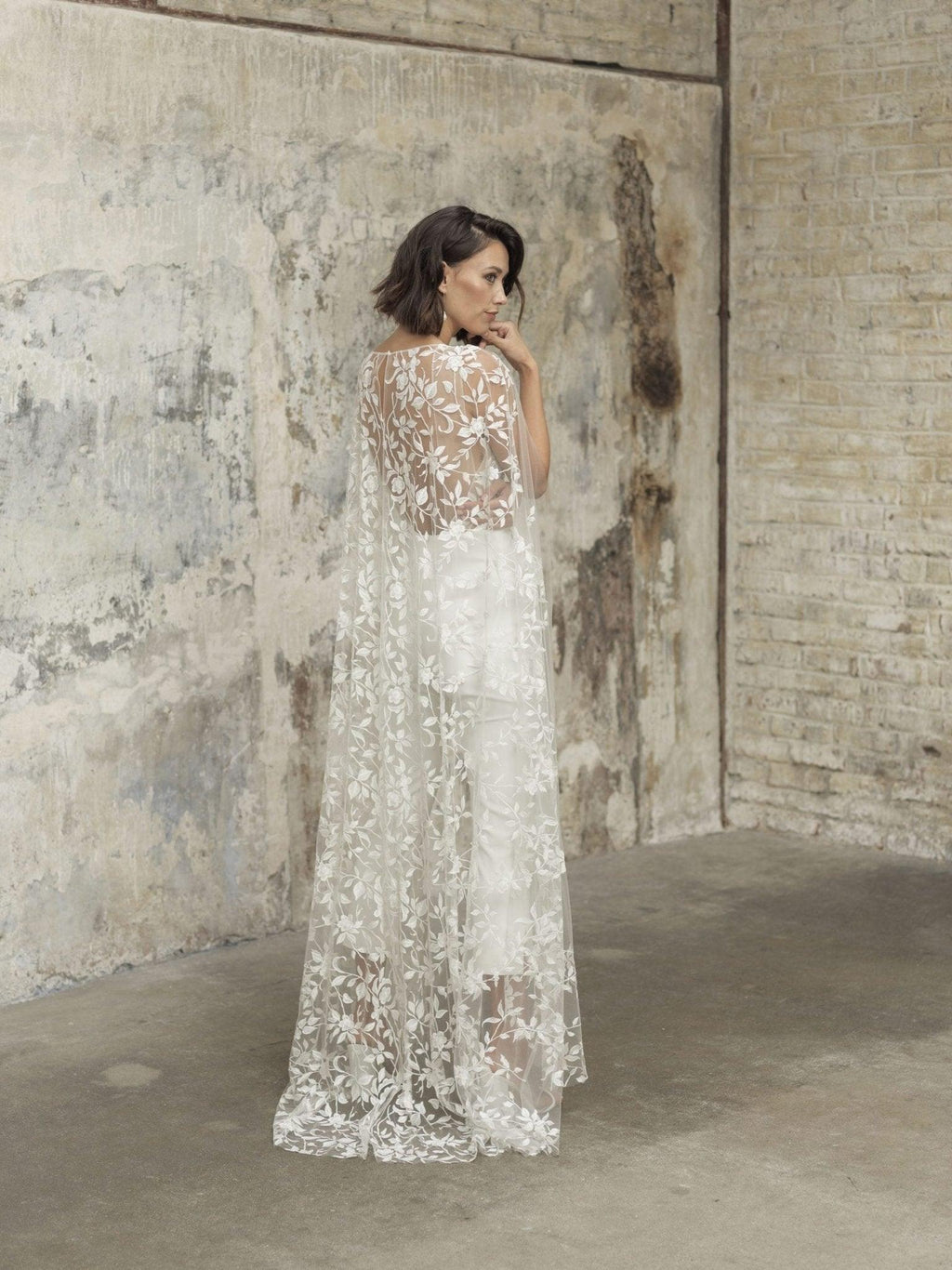 NumberSea 2025 Wedding Jumpsuit With Cape Beach Wedding Dresses V Neck Tea Length Lace Bridal Outfit Wedding Gowns
