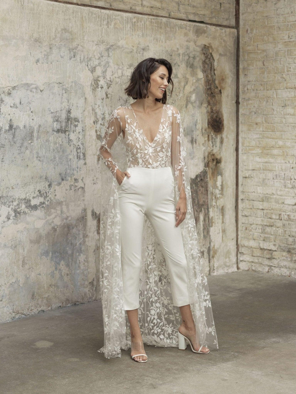 NumberSea 2025 Wedding Jumpsuit With Cape Beach Wedding Dresses V Neck Tea Length Lace Bridal Outfit Wedding Gowns