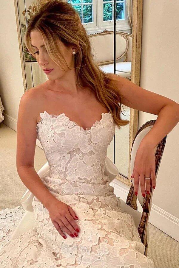 NumberSea Beautiful Ivory Lace A-line Strapless Boho Wedding Dresses With Bowtie, MW866