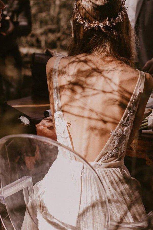 NumberSea Bohemain Tulle Wedding Dress, A-line V-neck Appliqued Bridal Gown, MW635