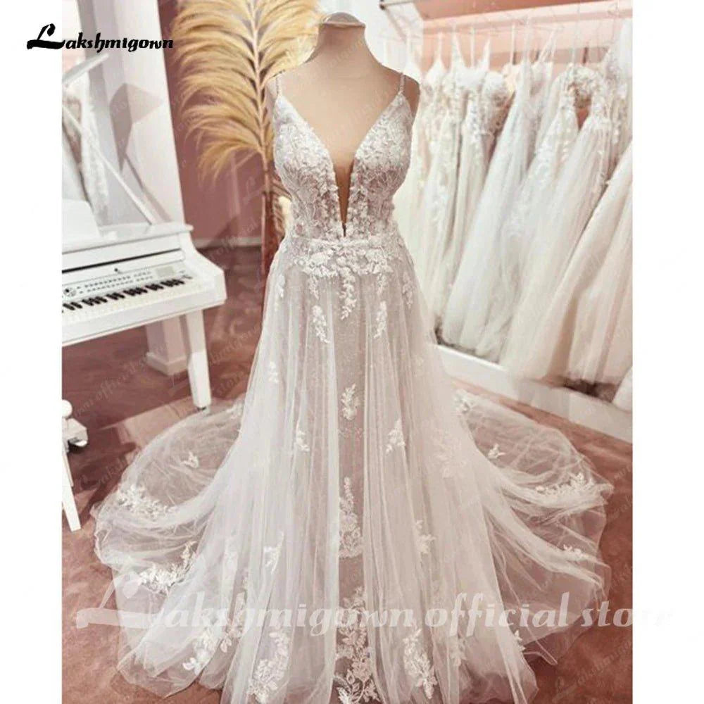 NumberSea Bohemian Lace Wedding Dresses V-Neck Appliques Spaghetti Strap A-Line Beach Bridal Dress Plus Size Wedding Gowns
