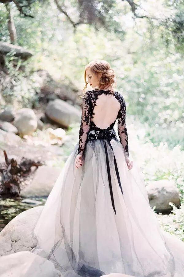 NumberSea Gorgeous Black Lace A-line V-neck Long Sleeves Wedding Dresses, MW559