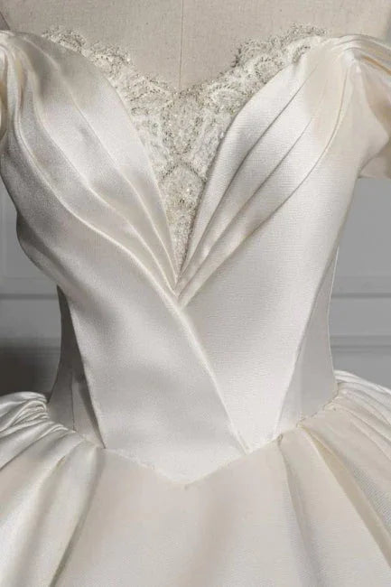 Romantic Off-the-shoulder Ball Gown Satin Wedding Dresses