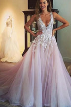 Scoop V-neck Long Wedding Dress/Prom Dress with Appliques