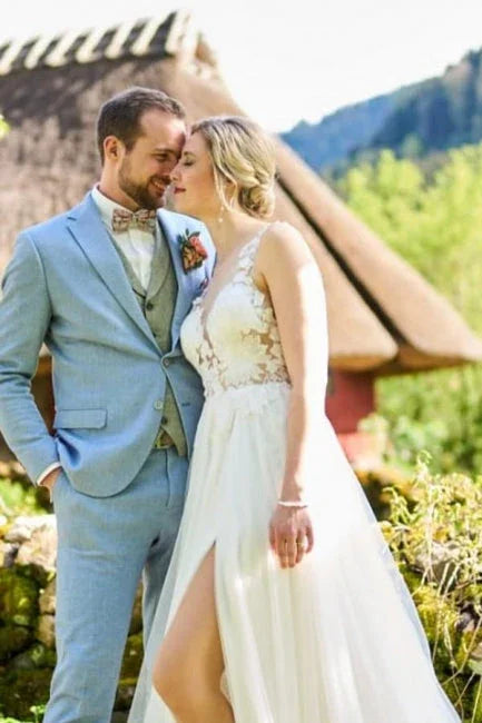 Simple Long A-line V-neck Sleeveless Tulle Lace Wedding Dress with Slit