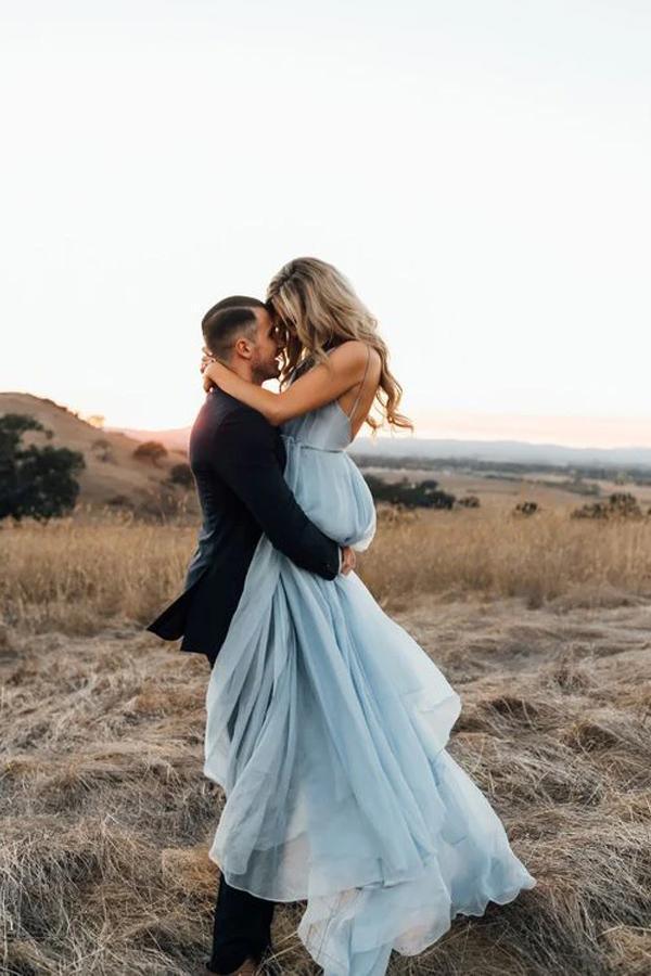 Split Rustic Wedding Dresses Beach Wedding Gown with Court Train